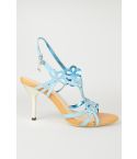 LMS Kitten Heel Sandale mit Floral Laser-Ausschnitt-Design In blau