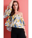 LMS uit de schouder franje Crop Top In gele tropische Print