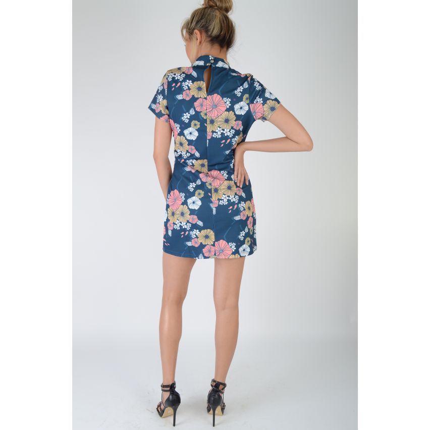 LMS Blauverschiebung Kleid mit Stehkragen und orientalischen Blumen