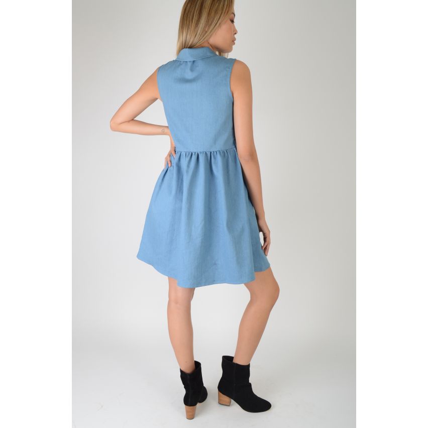Lovemystyle Denim Skater jurk met contrasterende rode knoppen