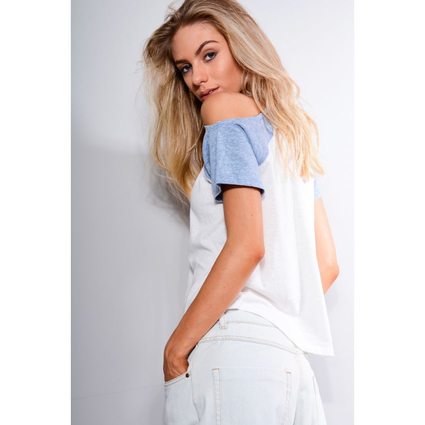 Doppelagent Creme T-Shirt mit farblich abgesetzten blauen kalten Schultern