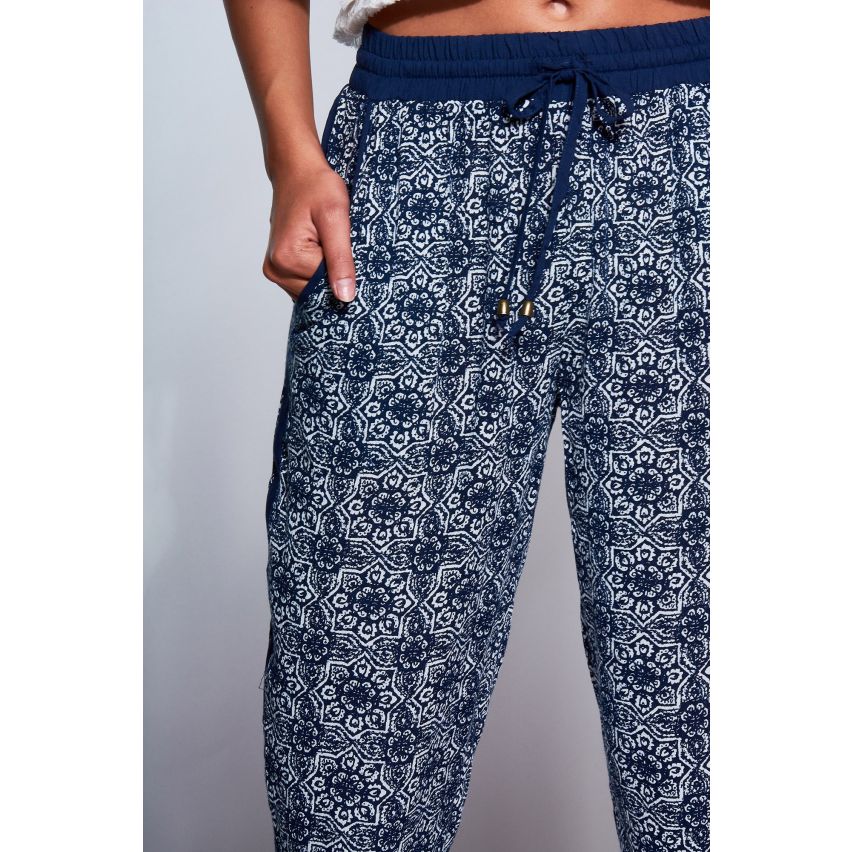 Daphnea Paris aztekische Marine gedruckten Tie Taille Hose