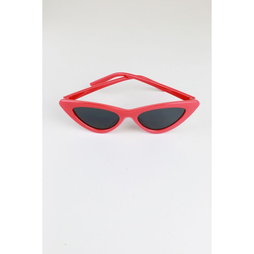 Lovemystyle Retro Red Sunglasses With Cat Eye Design