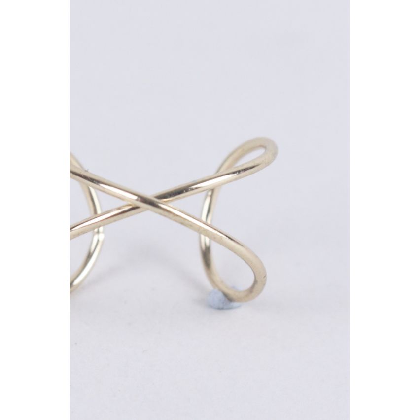 De metalen Ring Lovemystyle goud met gedraaide Loop Design
