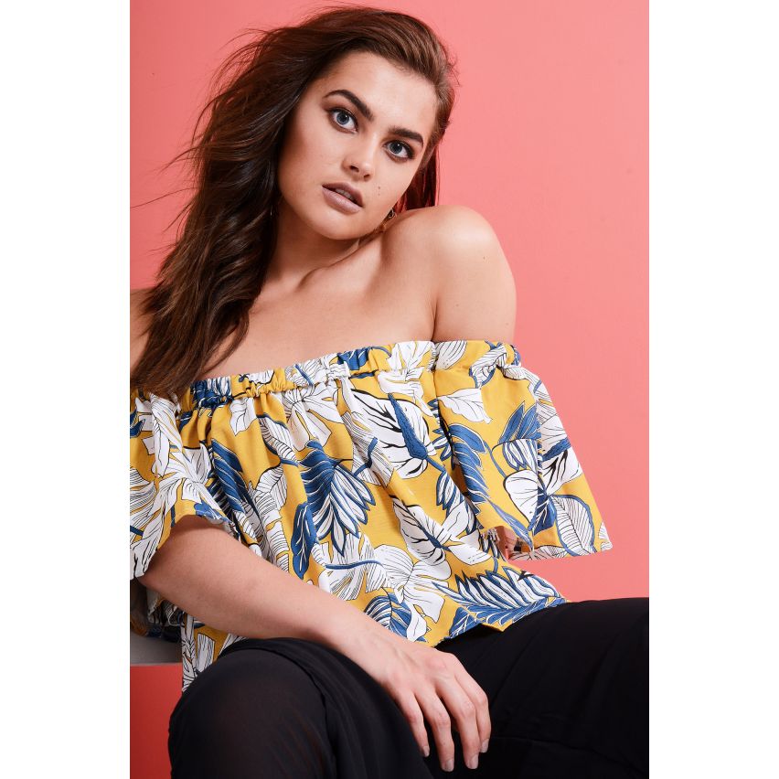 LMS uit de schouder franje Crop Top In gele tropische Print