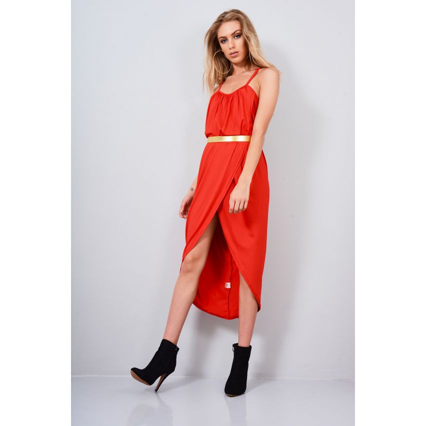 Lovemystyle rouge Loose Fit Cami robe avec ceinture aurifère