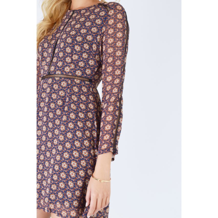 Goldie London Marine Langarm Tee Kleid mit Ditsy Blumendruck