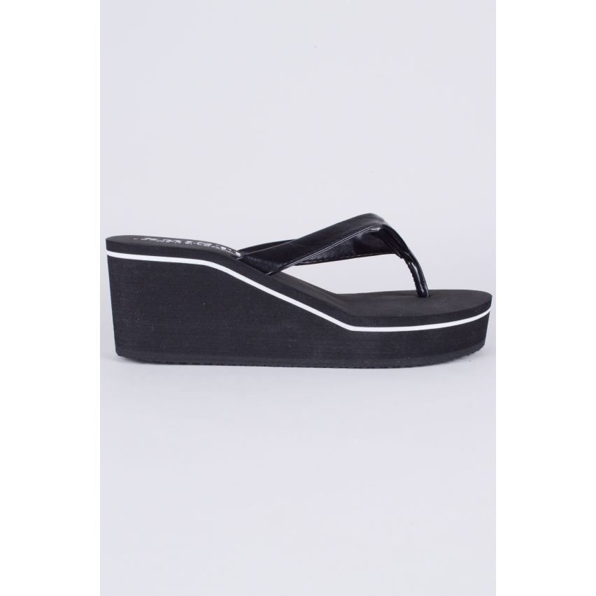 Lovemystyle Black Wedge Flip Flops mit weißen Akzent