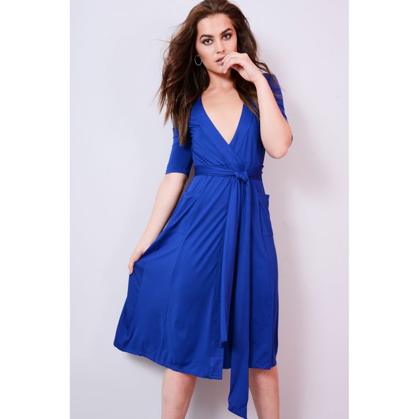 Lovemystyle bleu Royal Maxi robe avec encolure plongeante et de la taille de la cravate