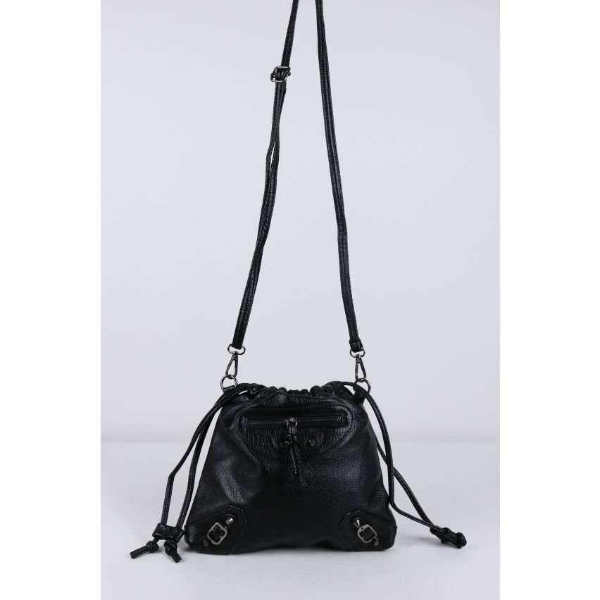 Lovemystyle Black Cross Body sac avec Zip et boucle en détail