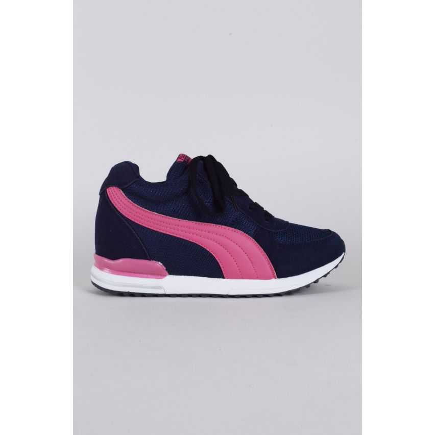 Lovemystyle Marine Keil Trainer mit Rosa Akzent