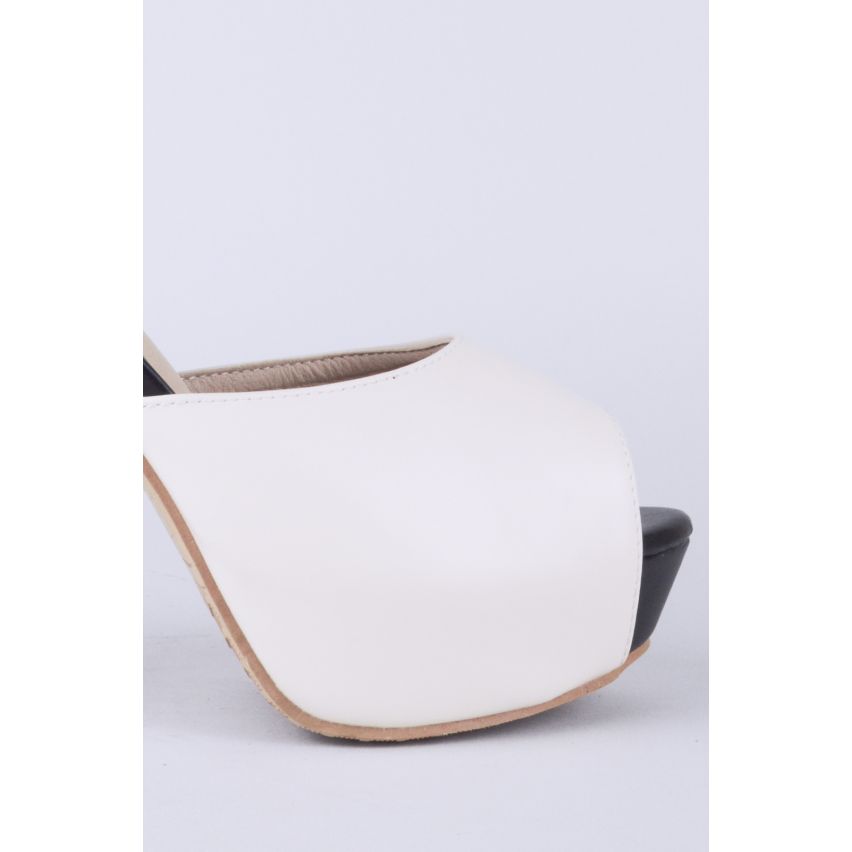 Lovemystyle Plateau Peep Toe Heels In Beige und schwarz