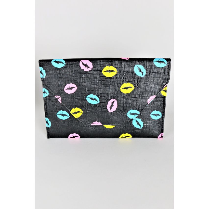 Lovemystyle schwarze Clutch mit bunten Lippenstift küssen