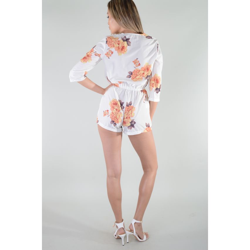 Lovemystyle White Floral Playsuit mit Knopfleiste