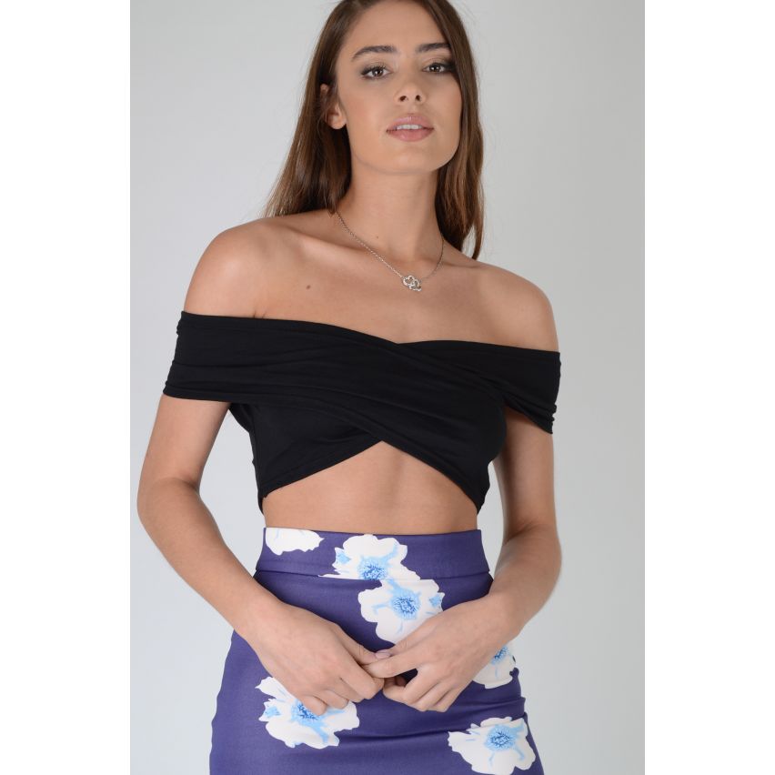 Lovemystyle Basic Off schouder korte mouw Crop Top In zwart - monster