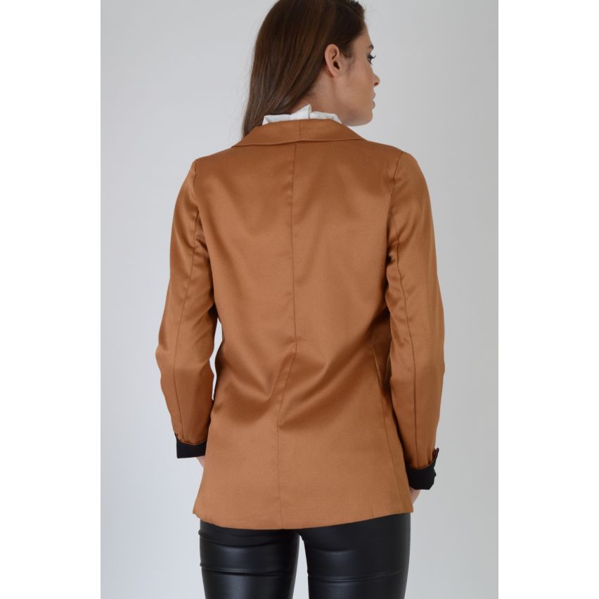 Lovemystyle Blazer mit Longline Kragen In Camel