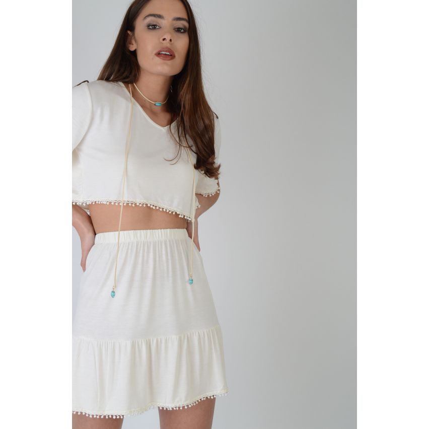Lovemystyle blanco Pom Pom falda y conjunto superior Co-Ord - muestra