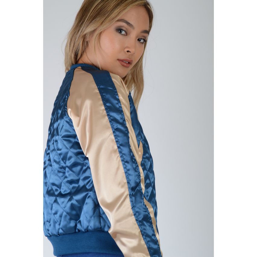 Lovemystyle blu trapuntato Bomber in raso con maniche rosa