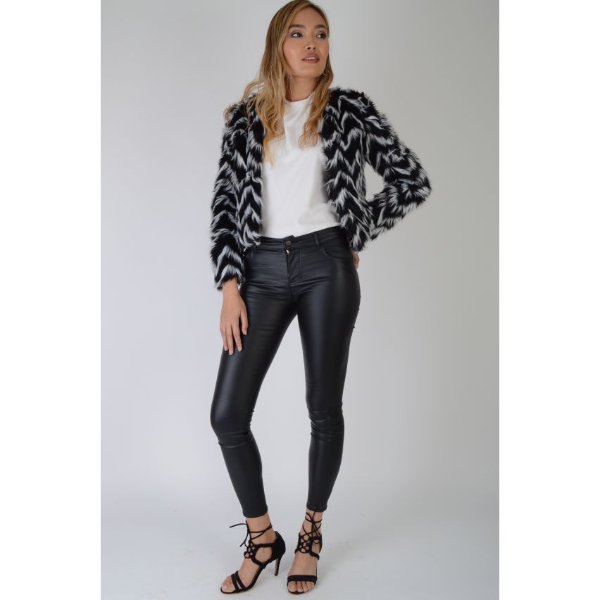 Chaqueta de piel de zig-zag blanco y negro falsa Lovemystyle