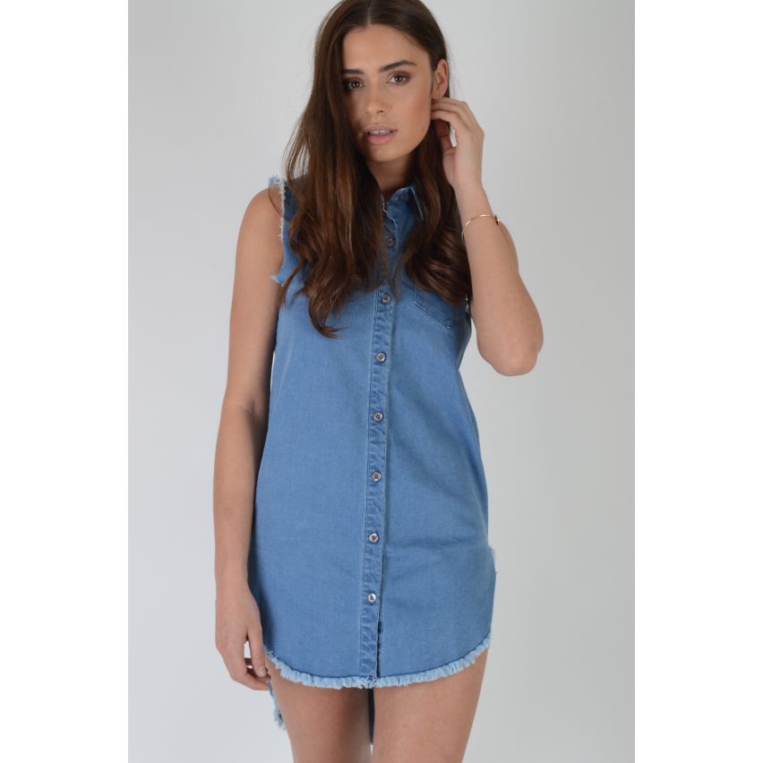 Lovemystyle Denim knappen upp klänning med Fray dopp fåll