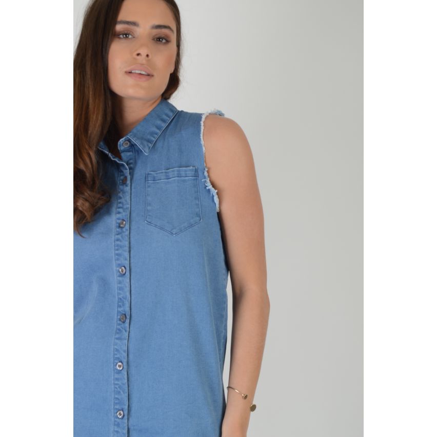 Lovemystyle Denim knappen upp klänning med Fray dopp fåll