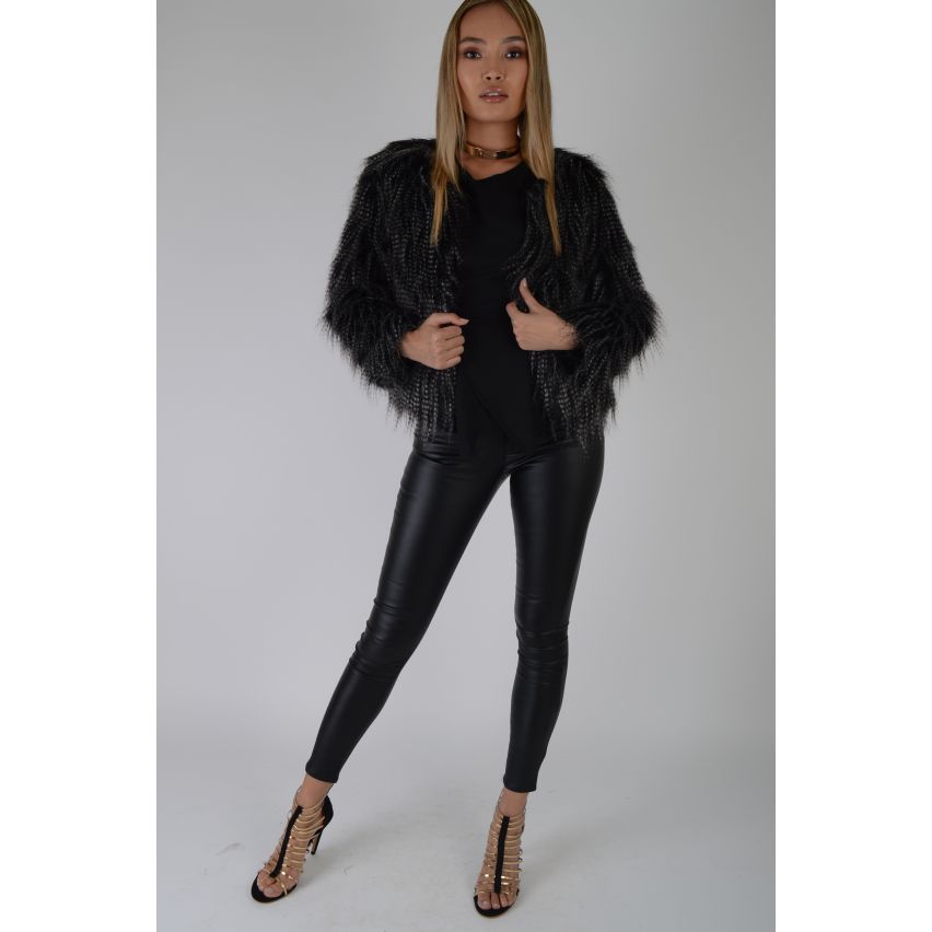 Pellicciotti corti neri discount
