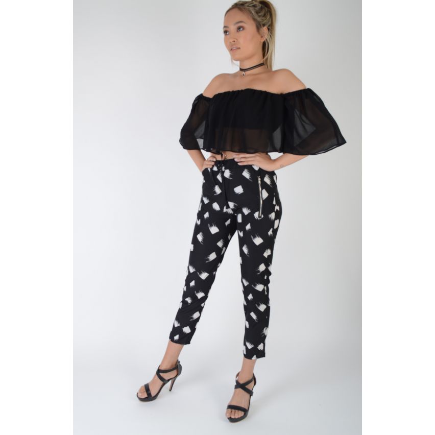 Lovemystyle fuori il Top corto in Chiffon spalla nero - campione