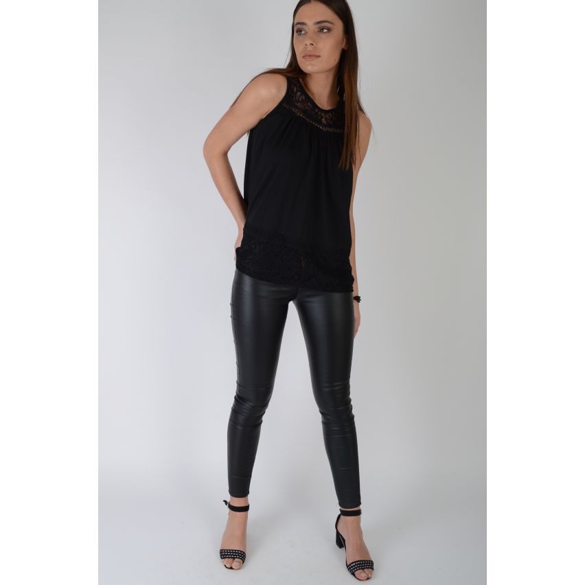 Lovemystyle High Neck schwarzen Spitzentop mit Rückenausschnitt