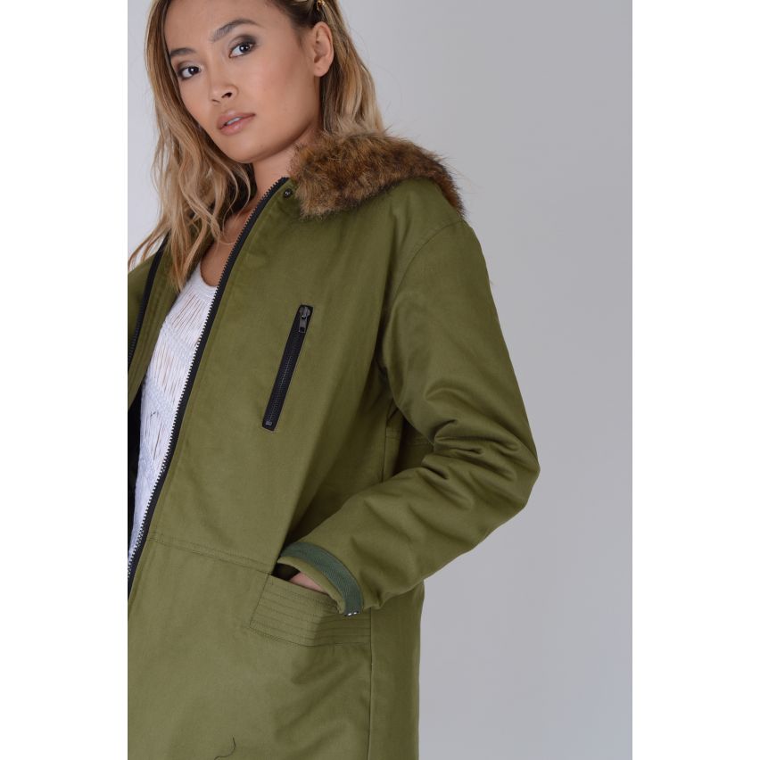 Lovemystyle Parka jas met Faux Fur capuchon In kaki groen - monster