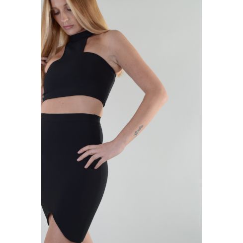 Jupe et Lovemystyle Co-ord noir mettant en vedette Crop Top